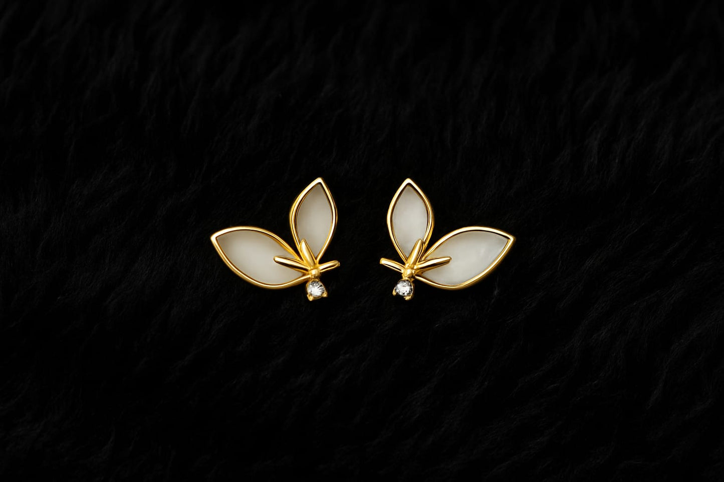 Petal Charm Tiny Studs