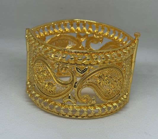 Gold-Plated adjustable  kalka motif choor