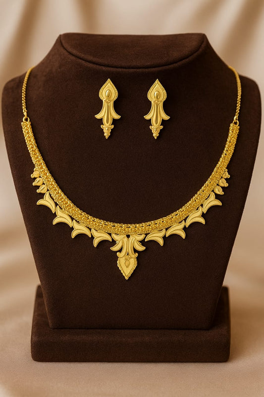 Regal Heritage Gold-Toned Necklace Set