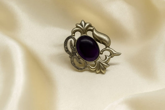 Vintage Violet Majesty Ring