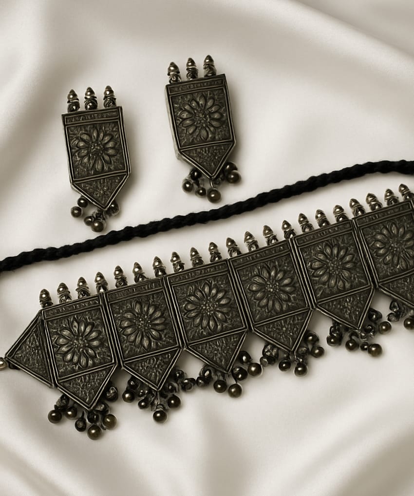 Temple Shield Oxidized Set