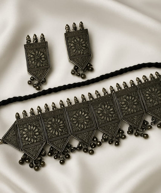Temple Shield Oxidized Set